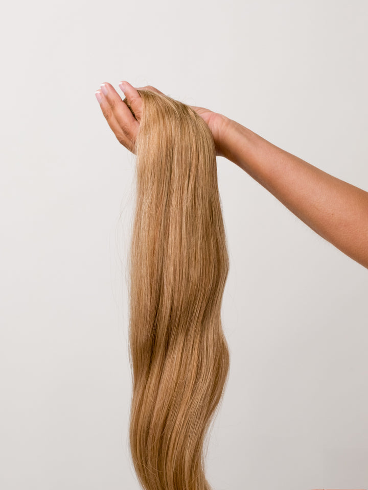 Dirty Blonde Seamless Clip-In Hair Extensions (20" and 180 Grams)